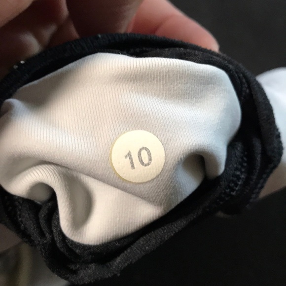 Lululemon pace rival crops - Picture 3 of 8